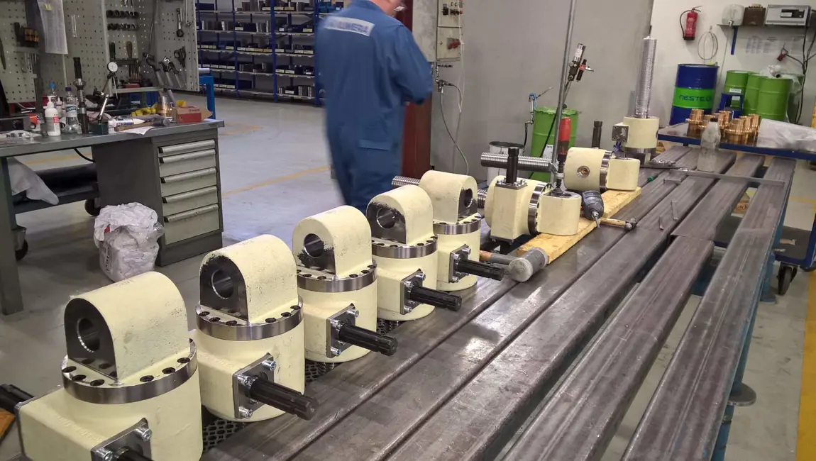 Kumera Anode Jacks. Smelters worldwide are served by Kumera Anode Jacking Systems securing high efficient pot operations. Since 1952 Kumera (Norgear) has been supplying Anode Jacking Systems for most used reduction technologies of aluminium production.