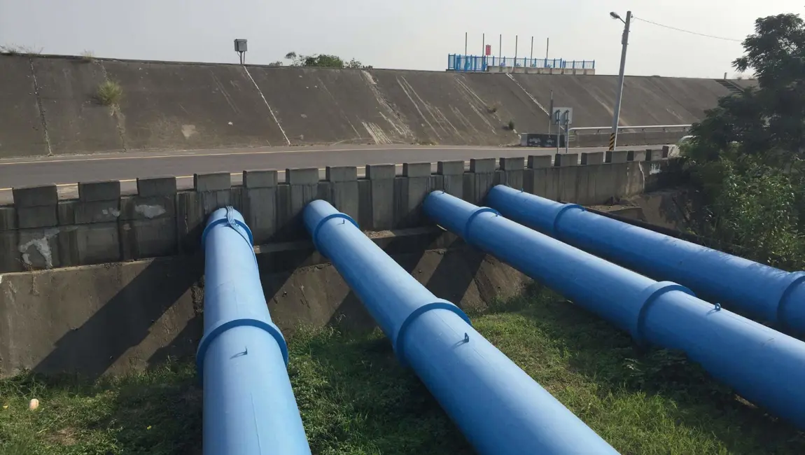 Kumera Drives for Water & Environment. Kumera Water & Environment processes: Surface aerators, Pump drives, Mixer drives, Sewage press drives, Waste kiln drive packages, Fermentation drum drive packages.